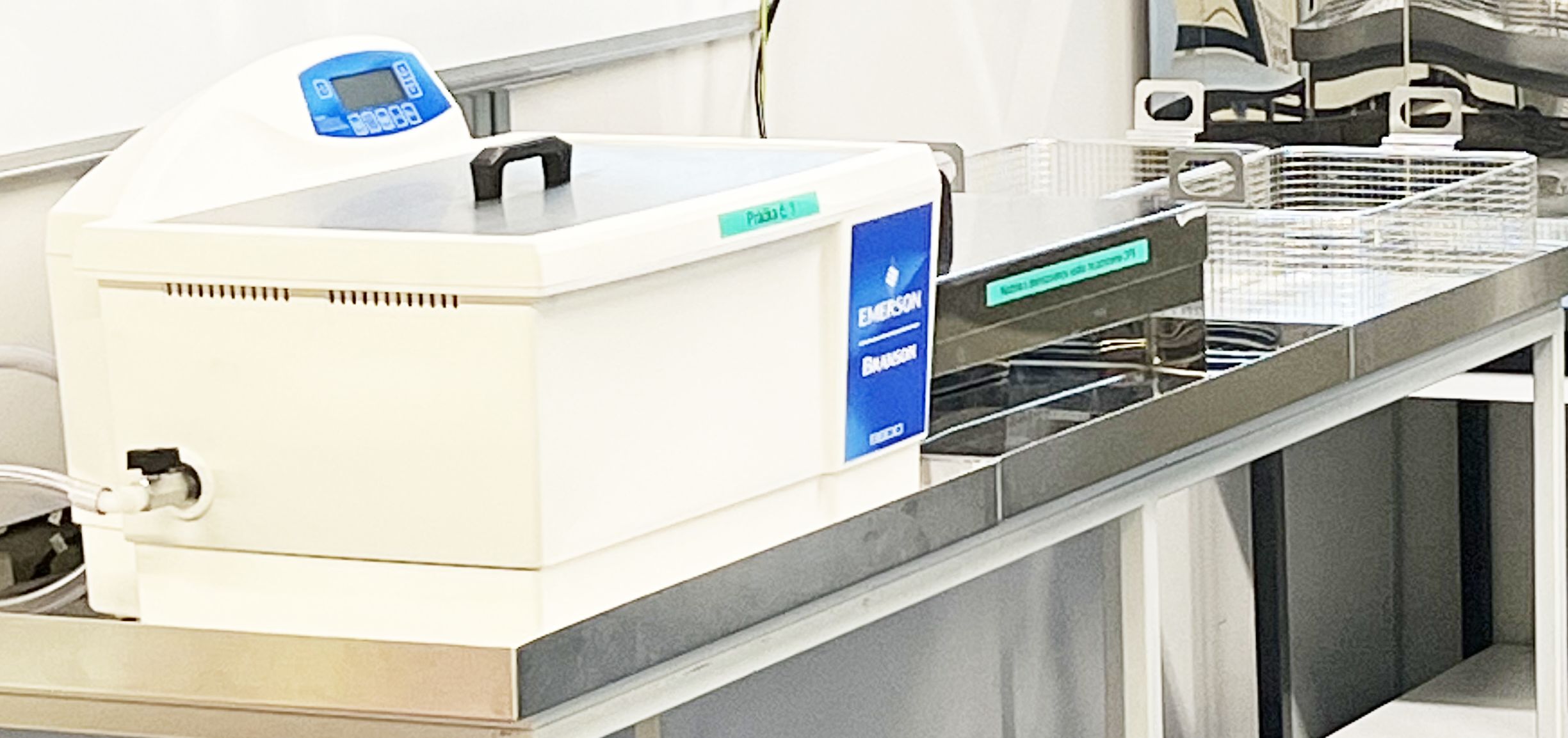 Ultrasonic washing machine